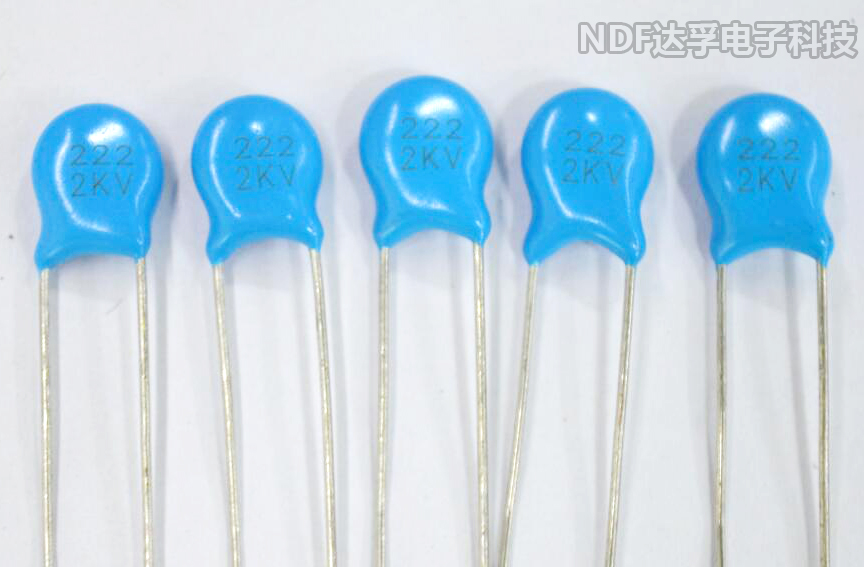 超高压插件陶瓷电容的特点及作用